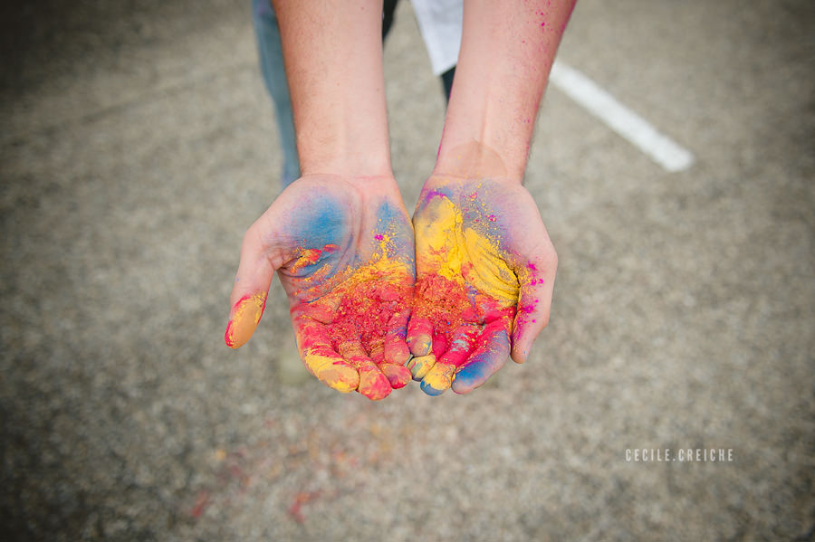 holi powder bio photo