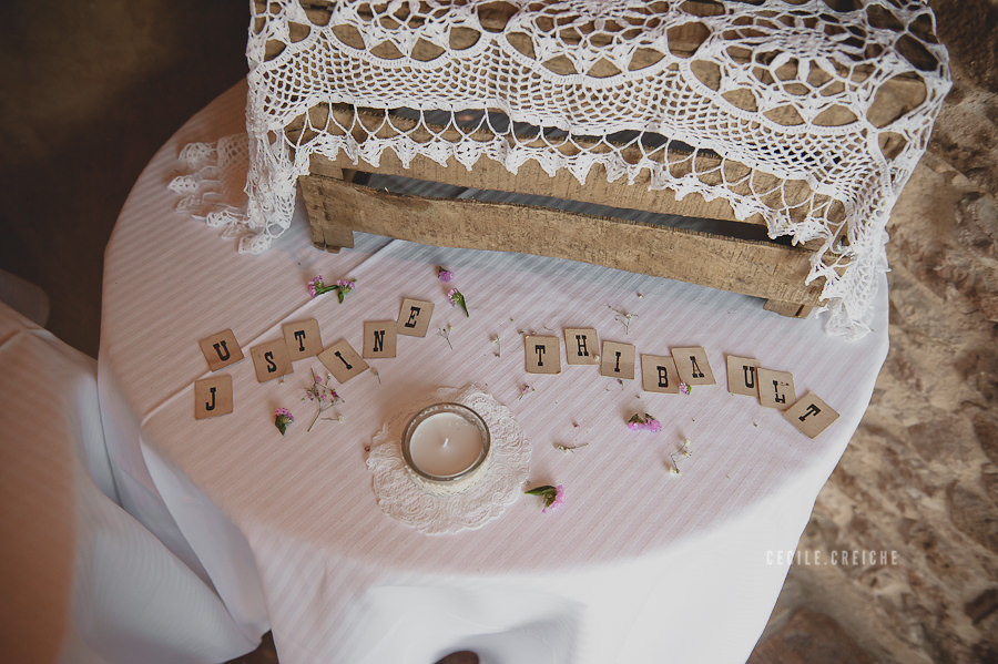 Mariage arménien Lyon et à La Ruisselière, une mariée en ...
Rime Arodaky Logo