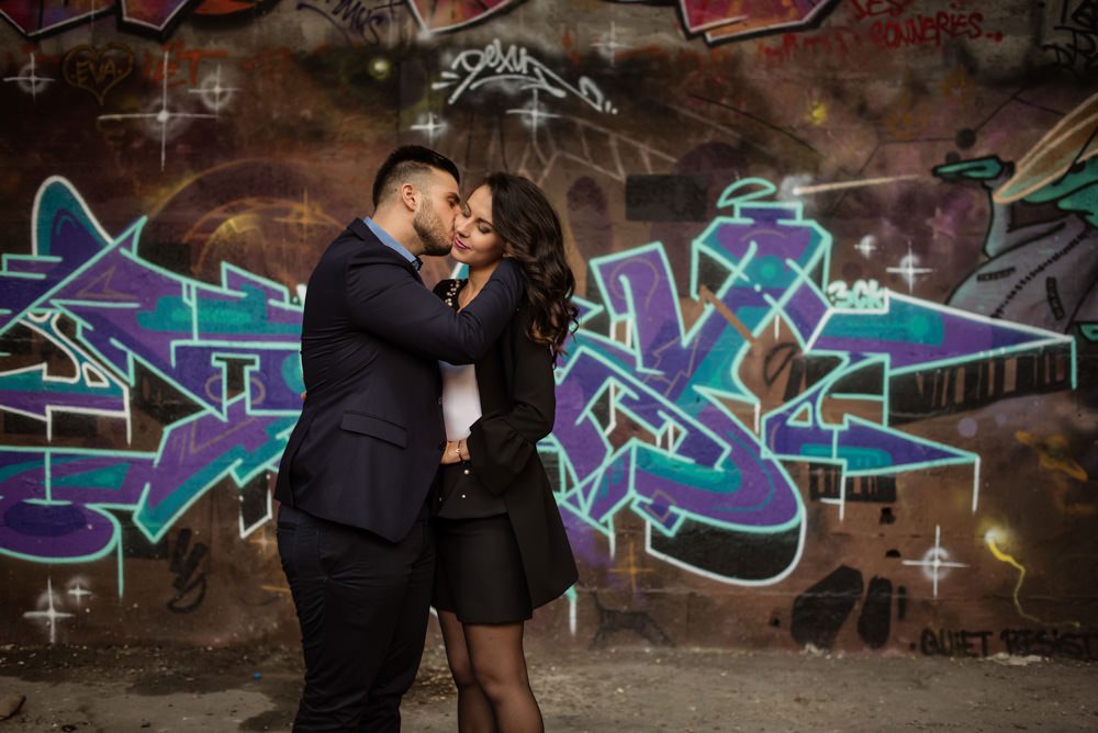 couple graffitti lyon